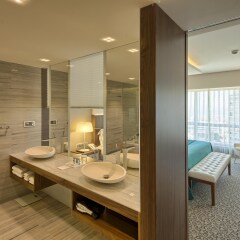 Отель EPIC SANA Lisboa Hotel Португалия, Лиссабон - отзывы, цены и фото номеров - забронировать отель EPIC SANA Lisboa Hotel онлайн ванная