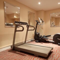 Отель Gresham Belson Hotel Бельгия, Брюссель - 1 отзыв об отеле, цены и фото номеров - забронировать отель Gresham Belson Hotel онлайн спортивное сооружение