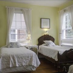 Отель Adams Inn детские мероприятия