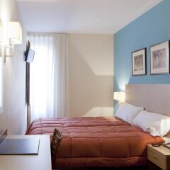 Hotel Mirador Puerta del Sol комната для гостей
