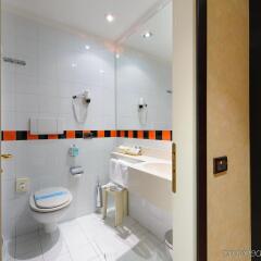 Отель Admiral Art Hotel Италия, Римини - отзывы, цены и фото номеров - забронировать отель Admiral Art Hotel онлайн ванная