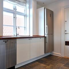 Апартаменты Super Cozy 3-bedroom Duplex Apartment in Frederiksberg Close to Copenhagen Zoo Фредериксберг фото 2