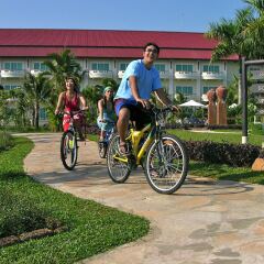 Отель Sokha Beach Resort спортивное сооружение