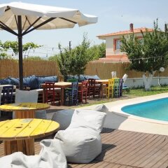 Urla Surf House Турция, Урла - отзывы, цены и фото номеров - забронировать отель Urla Surf House онлайн бассейн фото 3