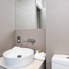 Отель Bright 1BR flat in West London Великобритания, Лондон - отзывы, цены и фото номеров - забронировать отель Bright 1BR flat in West London онлайн ванная