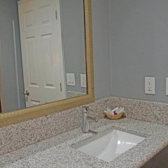 Del Mar Motel in Rosemead, United States of America from 89$, photos, reviews - zenhotels.com bathroom photo 2