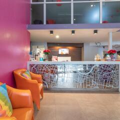 Отель 63 Bangkok Boutique Bed & Breakfast Бангкок гостиничный бар