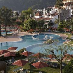 Marti Resort Deluxe Hotel бассейн фото 3