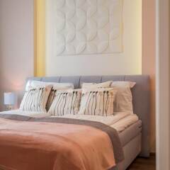 Отель FM Luxury 3-BDR Apartment - Sofia Dream Apartments Болгария, София - отзывы, цены и фото номеров - забронировать отель FM Luxury 3-BDR Apartment - Sofia Dream Apartments онлайн комната для гостей фото 5
