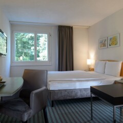 Apart-Hotel Zurich Airport комната для гостей