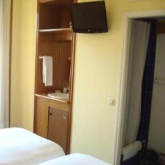 Отель Hostal Roma удобства в номере