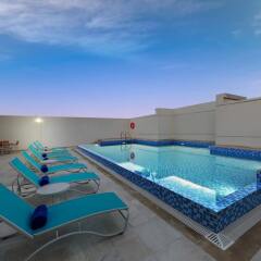Отель Citymax Hotel Al Barsha ОАЭ, Дубай - отзывы, цены и фото номеров - забронировать отель Citymax Hotel Al Barsha онлайн бассейн фото 3
