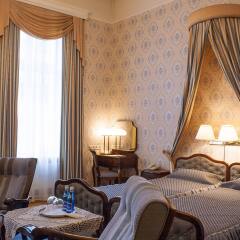 Grand Hotel комната для гостей