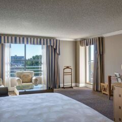 Отель Jw Marriott Santa Monica Le Merigot Санта-Моника комната для гостей фото 2