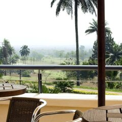 Отель Le Meridien Ibom Hotel Golf Resort Нигерия, Уйо - отзывы, цены и фото номеров - забронировать отель Le Meridien Ibom Hotel Golf Resort онлайн балкон
