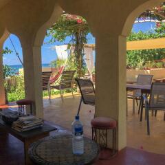 Отель Katamah Guesthouse Треже-Бич питание
