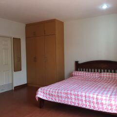 Отель Family Guesthouse комната для гостей