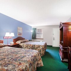 Super 8 by Wyndham Malvern in Malvern, United States of America from 73$, photos, reviews - zenhotels.com guestroom