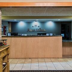 Отель AmericInn by Wyndham Iowa Falls интерьер отеля