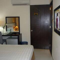 Holiday Hotel комната для гостей фото 4