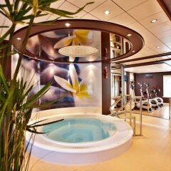 Отель FairCruise Business ship Dusseldorf Германия, Дюссельдорф - отзывы, цены и фото номеров - забронировать отель FairCruise Business ship Dusseldorf онлайн бассейн