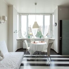 Гостиница Premium Apartments Smolenskaya 6 в Москве отзывы, цены и фото номеров - забронировать гостиницу Premium Apartments Smolenskaya 6 онлайн Москва комната для гостей фото 4