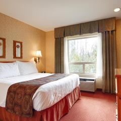 Отель BEST WESTERN PLUS Valemount Inn & Suites комната для гостей фото 2