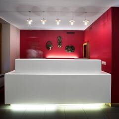 Отель La Cour Des Augustins Boutique Gallery Design Hotel Швейцария, Женева - отзывы, цены и фото номеров - забронировать отель La Cour Des Augustins Boutique Gallery Design Hotel онлайн интерьер отеля