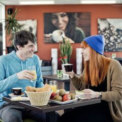 Отель JUFA Hotel Salzburg Австрия, Зальцбург - 1 отзыв об отеле, цены и фото номеров - забронировать отель JUFA Hotel Salzburg онлайн питание фото 3