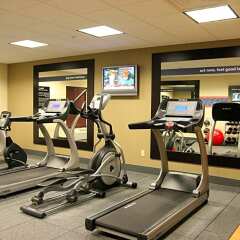 Отель Hampton Inn Indianapolis Downtown Across from Circle Centre фитнесс-зал фото 4