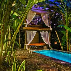 Отель Canaima Chill House бассейн