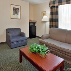 Aviator Hotel & Suites, BW Signature Collection in St. Louis, United States of America from 129$, photos, reviews - zenhotels.com guestroom photo 4