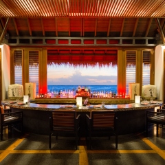 Отель One&Only Reethi Rah гостиничный бар