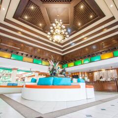 Отель Karon Sea Sands Resort & Spa гостиничный бар