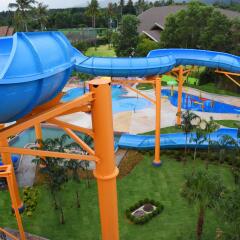 Отель Splash Beach Resort бассейн фото 2