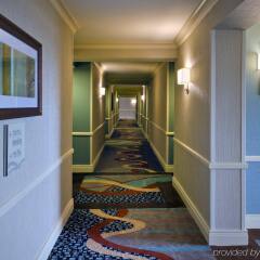 Отель Hilton New York JFK Airport США, Нью-Йорк - отзывы, цены и фото номеров - забронировать отель Hilton New York JFK Airport онлайн интерьер отеля