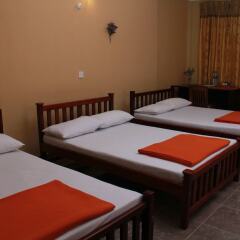 Отель Anura Guest Inn сейф в номере