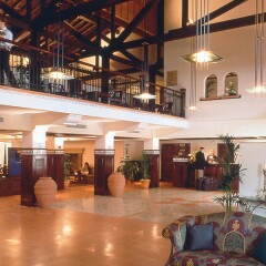 Britannia Europa Gatwick Hotel интерьер отеля