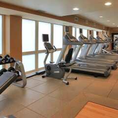 Отель DoubleTree by Hilton Silver Spring фитнесс-зал фото 4