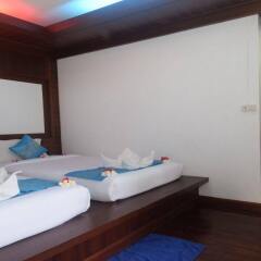 Отель Lanta Sunny House Ланта сейф в номере