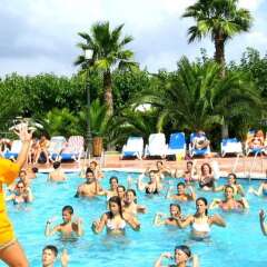 Отель PA Camping Vendrell - Caravan Park бассейн