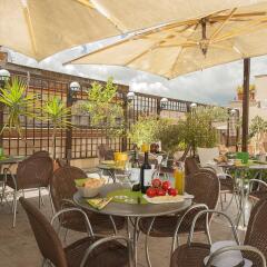 Des Artistes Hotel питание