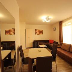 Апартаменты Menada Tarsis Apartments Солнечный берег комната для гостей фото 2