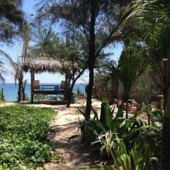 Отель Sea Sun Homestay пляж фото 2
