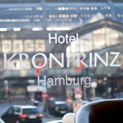 Отель Novum Hotel Kronprinz Hamburg Hauptbahnhof Германия, Гамбург - 2 отзыва об отеле, цены и фото номеров - забронировать отель Novum Hotel Kronprinz Hamburg Hauptbahnhof онлайн городской автобус