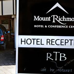 Mount Richmond Hotel городской автобус