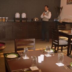 Отель Basil The Residency питание