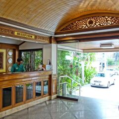 LEK Jomtien Hotel интерьер отеля