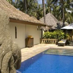 Отель Scuba Seraya Resort Индонезия, Туламбен - отзывы, цены и фото номеров - забронировать отель Scuba Seraya Resort онлайн бассейн