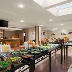 Отель Ramada Sofia City Center питание фото 2